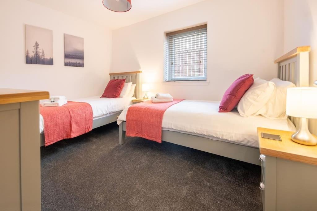 Modern City Centre Apartment In Inverness Ngoại thất bức ảnh